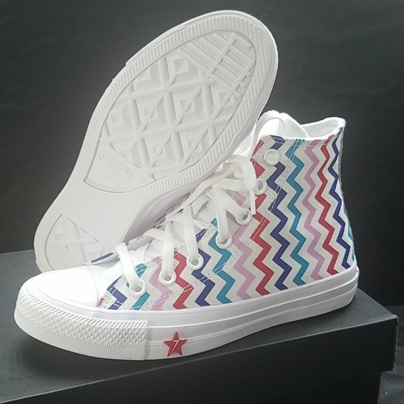 Converse high top BRAND New - Picture 5 of 13